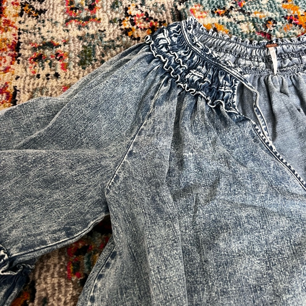 Free People Washed Denim Blue Ruffle Sleeve Blouse - Picture 2 of 3